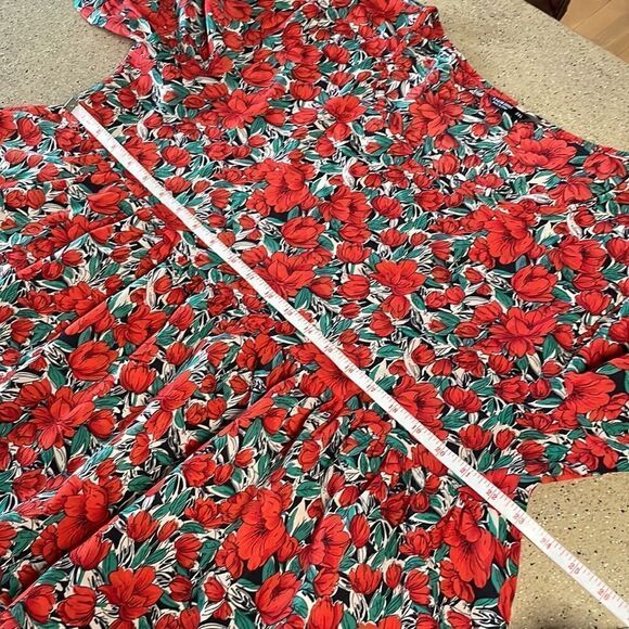 SHEIN Curve 3XL Tulip Printed Hi-Lo Babydoll Top - Picture 14 of 16